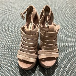 Steve Madden light pink/nude heels size 8